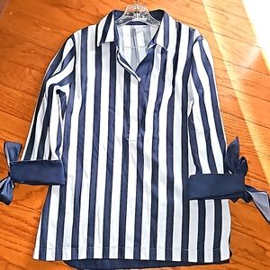 CHICO'S BLUE/WHITE STRIPE SATEEN STRETCH NO IRON BLOUSE sz 2